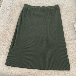 old navy green ribbed skirt